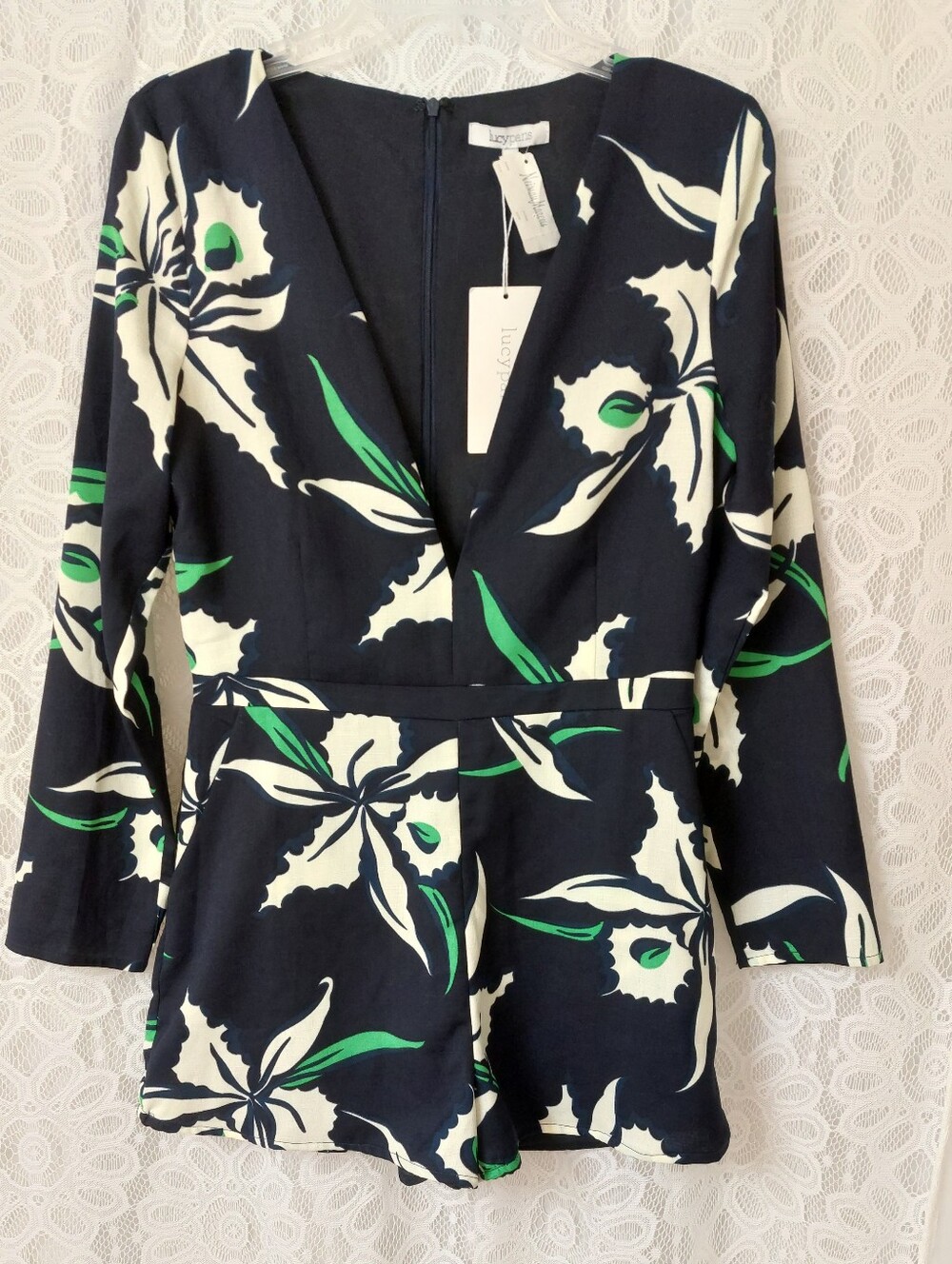 Lucy Paris-Romper. Sz M.